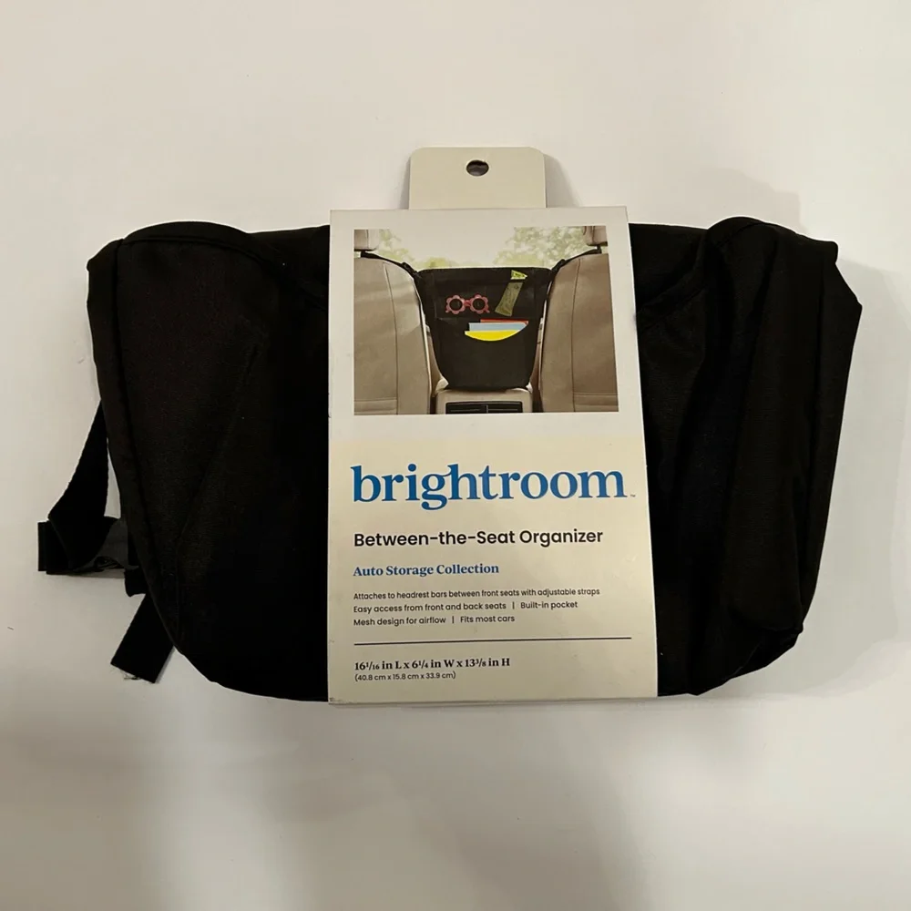Brightroom black between